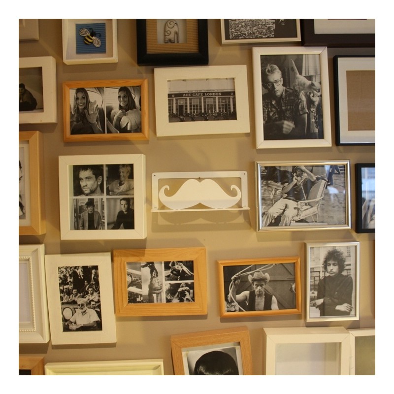 Moustaches, envelope holder white