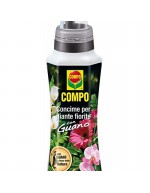 Compo liquid fertilizer flowering plants