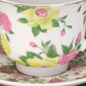 Alimentador de aves en una taza de té Floral Chintz