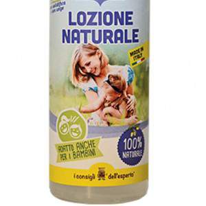 Natural lotion bottle zoom